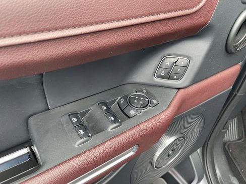 Used 2024 Ford Expedition Max Limited RWD image 12