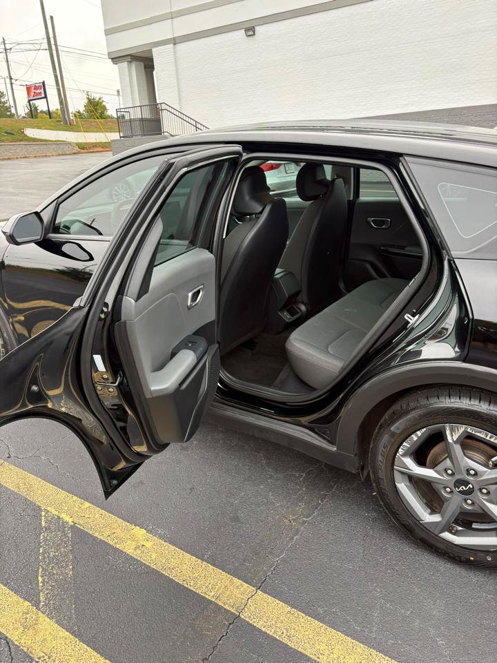 Used 2025 Kia K4 FWD image 12