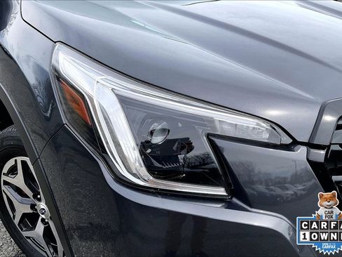 Certified 2023 Subaru Forester Premium image 28