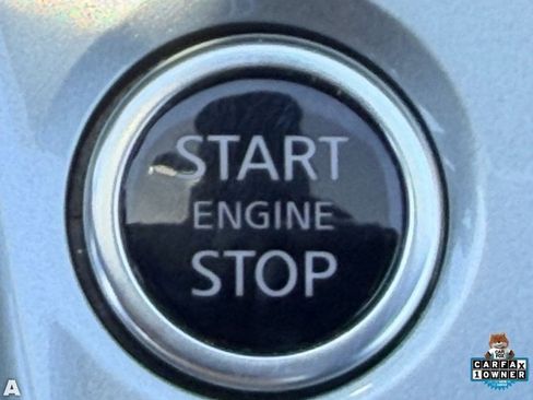Used 2025 Nissan Altima 2.5 SV FWD image 29