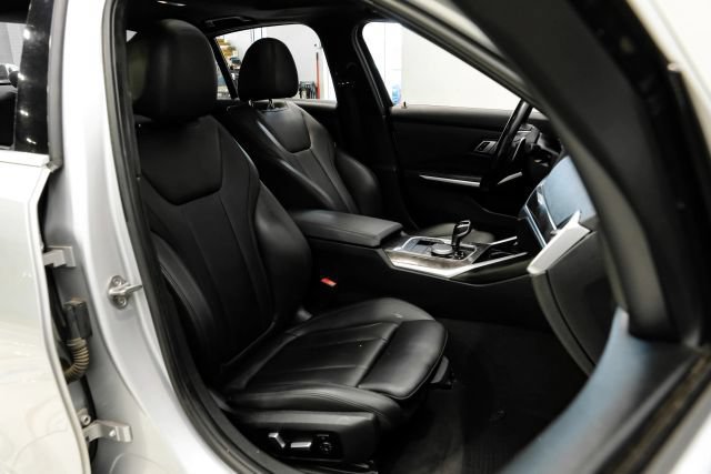 Used 2020 BMW 330i Sedan w/ Convenience Package RWD image 37