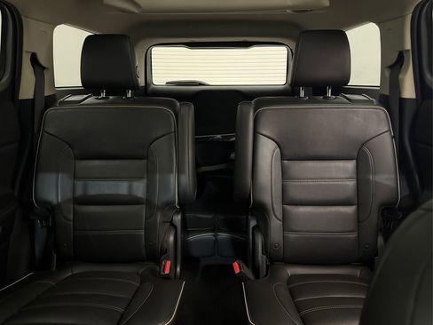 Used 2018 GMC Acadia Denali w/ Technology Package FWD image 39