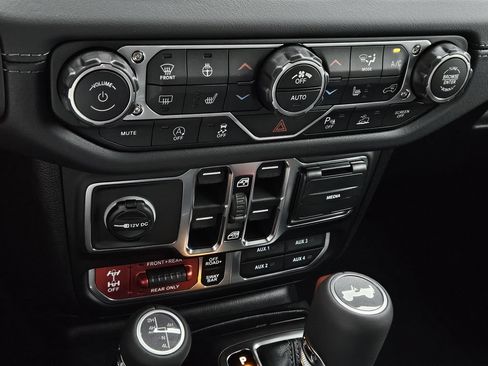 New 2026 Jeep Wrangler Unlimited Rubicon AWD/4WD image 21