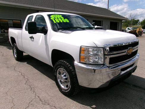 Used 2013 Chevrolet Silverado 2500 W/T AWD/4WD image 7