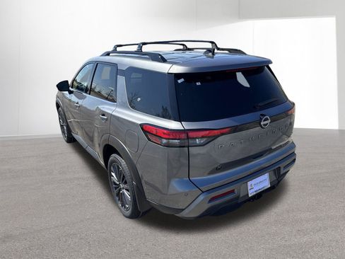 New 2026 Nissan Pathfinder SL w/ SL Premium Package (P04) AWD/4WD image 32