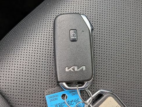 Certified 2025 Kia Sportage EX FWD image 32