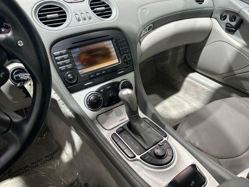 Used 2005 Mercedes-Benz SL 55 AMG image 5