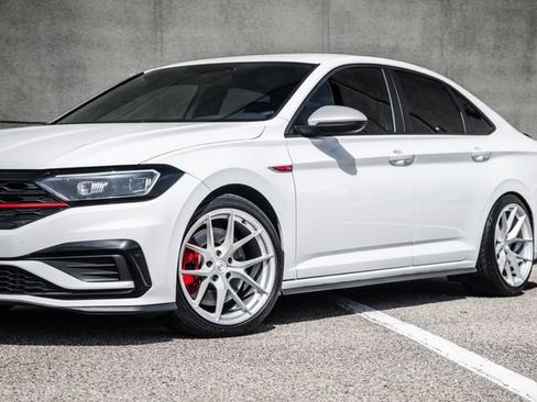 Used 2020 Volkswagen Jetta GLI FWD image 42