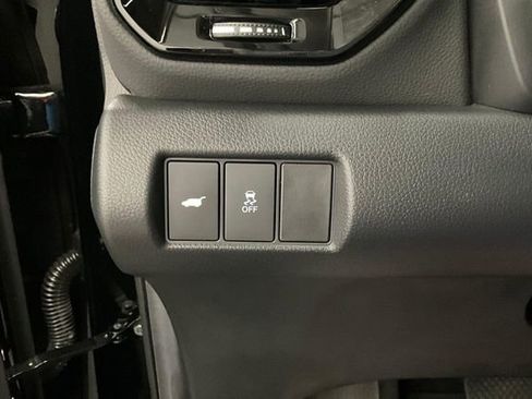 Used 2025 Honda Pilot Touring image 40