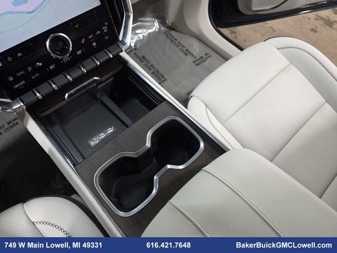 Used 2024 GMC Acadia Denali w/ Super Cruise Package image 29