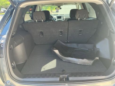 Used 2019 Chevrolet Equinox LT w/ Driver Convenience Package FWD image 20