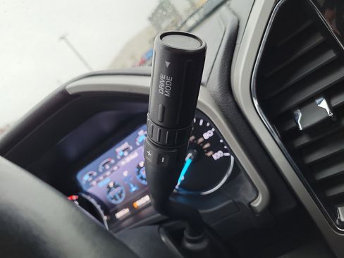 Certified 2022 Ford F250 Lariat w/ Lariat Ultimate Package image 36