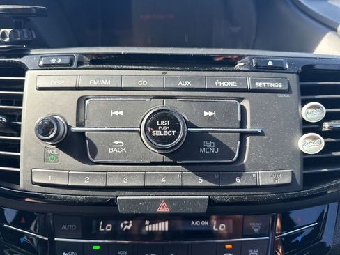 Used 2017 Honda Accord Sport image 22