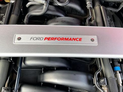 Used 2017 Ford Mustang Shelby GT350 image 33