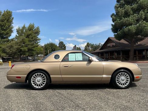 Used 2005 Ford Thunderbird image 7