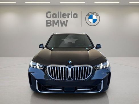 Used 2024 BMW X5 sDrive40i w/ Premium Package image 3