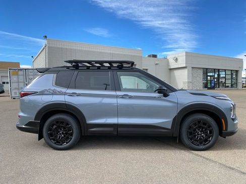 New 2026 Mitsubishi Outlander Trail Edition image 6