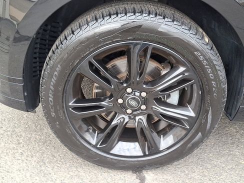 Used 2023 Land Rover Range Rover Velar R-Dynamic S image 29