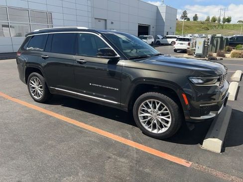 Used 2022 Jeep Grand Cherokee L Summit w/ Advanced Protech Group IV AWD/4WD image 5