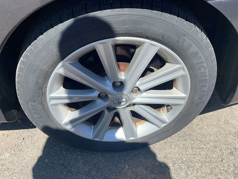 Used 2014 Toyota Camry XLE FWD image 23