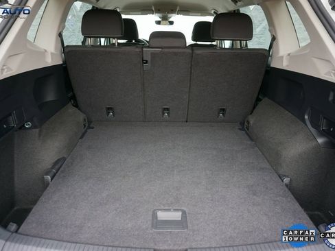 Used 2024 Volkswagen Tiguan S image 17