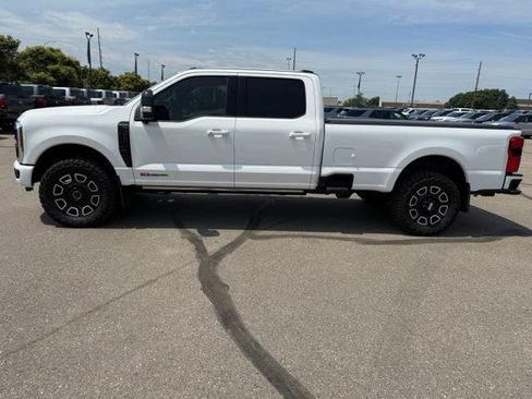 Used 2025 Ford F350 Platinum AWD/4WD image 7