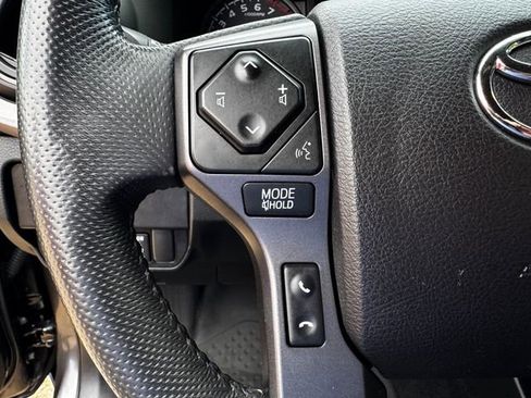 Used 2022 Toyota Tacoma 4x4 Double Cab image 30