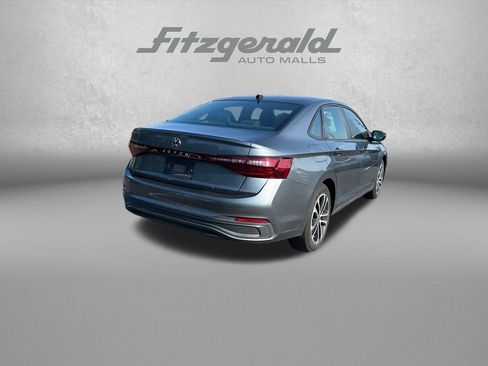 Used 2025 Volkswagen Jetta Sport FWD image 8