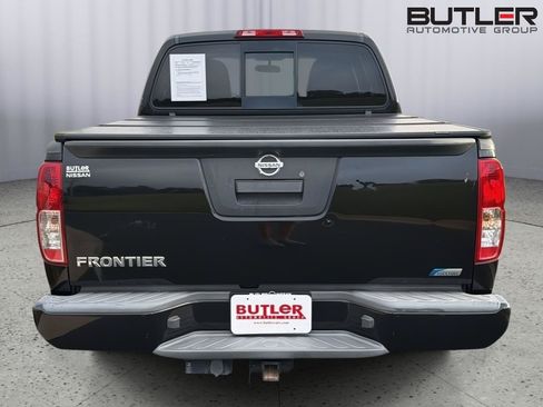 Used 2017 Nissan Frontier Desert Runner RWD image 5