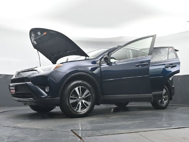 Used 2017 Toyota RAV4 XLE w/ Plus Extra Value Package AWD/4WD image 44