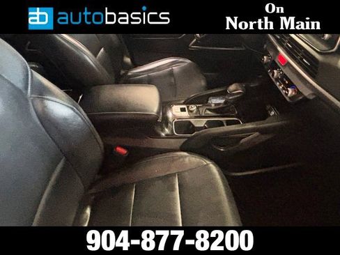 Used 2021 Kia Telluride LX FWD image 15