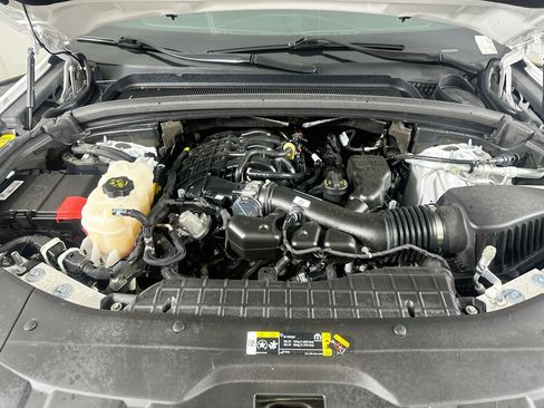 Used 2023 Jeep Grand Cherokee Altitude RWD image 33