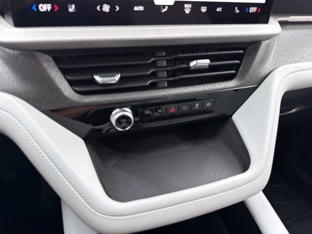 New 2027 Ford Explorer Platinum w/ LUX Leather Package AWD/4WD image 21