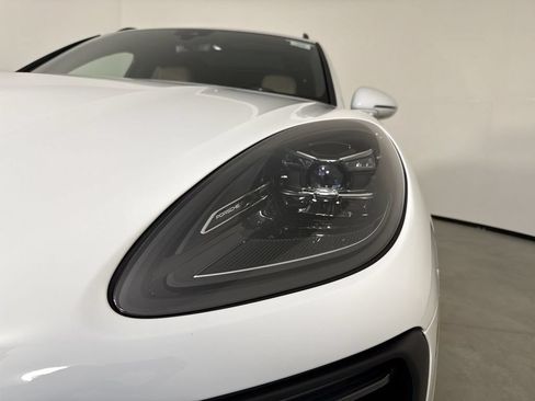 Certified 2026 Porsche Macan Turbo AWD/4WD image 11
