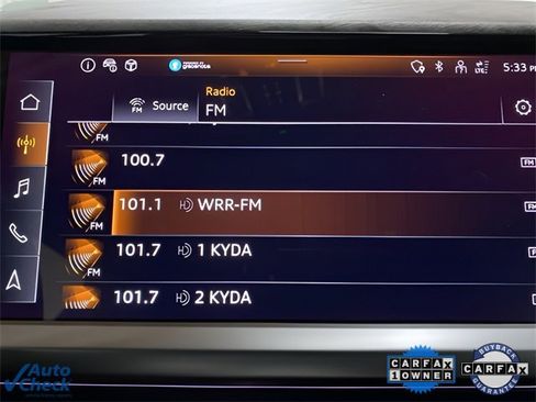 Used 2024 Audi Q4 e-tron Premium Plus image 45