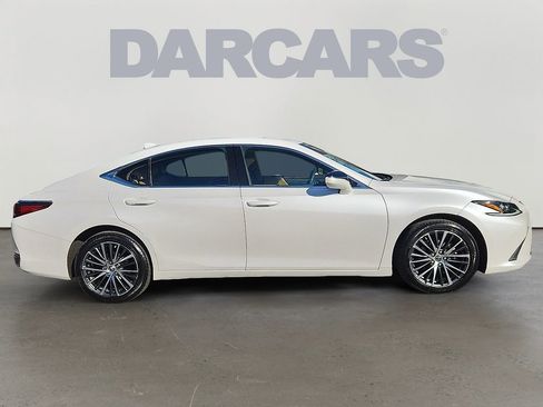 Used 2023 Lexus ES 250 w/ Premium Package image 7