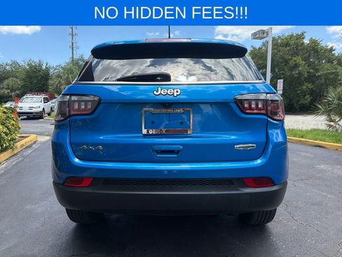 Used 2022 Jeep Compass Latitude AWD/4WD image 6