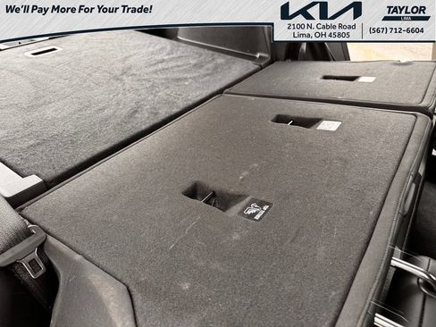 Used 2025 Chevrolet Trax LT FWD image 23