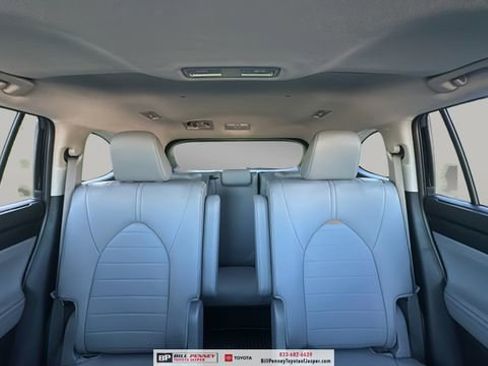 New 2026 Toyota Highlander XLE image 18