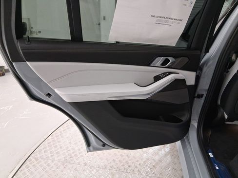 New 2026 BMW X7 xDrive40i w/ M Sport Package image 27