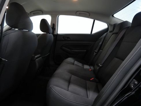 Used 2024 Nissan Altima 2.5 SV FWD image 22