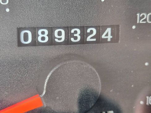 Used 2000 Ford F250 XL AWD/4WD image 18