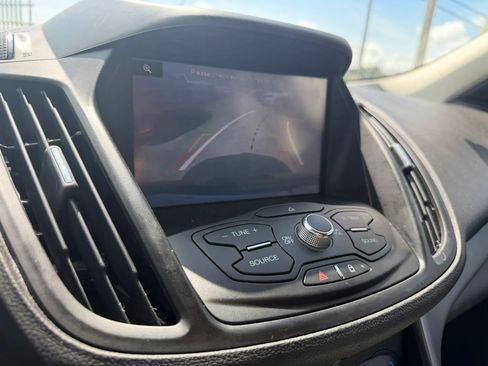 Used 2014 Ford Escape SE w/ Equipment Group 201A FWD image 18