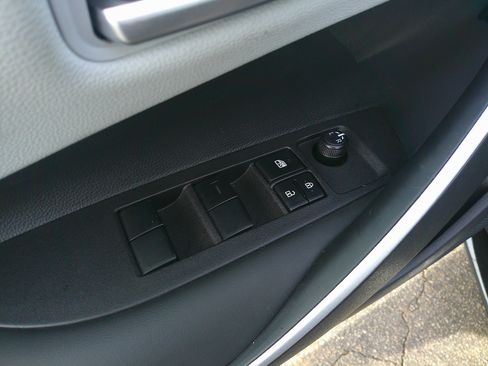 Used 2025 Toyota Corolla FX image 17