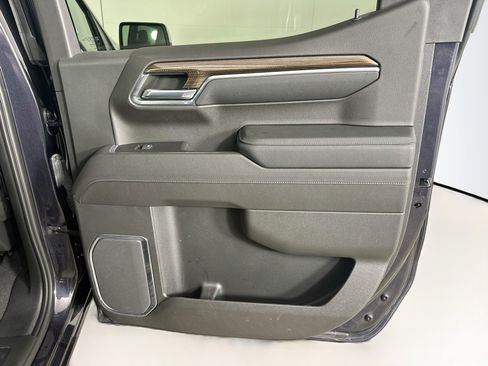 Used 2023 Chevrolet Silverado 1500 LT AWD/4WD image 28