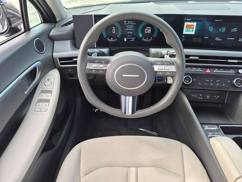 Used 2025 Hyundai Sonata SEL FWD image 22