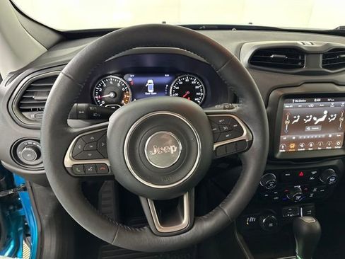 Used 2022 Jeep Renegade Latitude w/ Convenience Group image 14