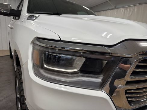 Used 2024 RAM 1500 Laramie AWD/4WD image 12