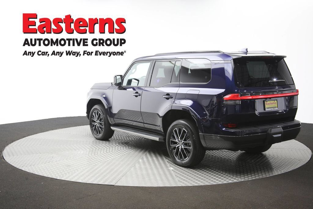Used 2025 Lexus GX 550 w/ Accessory Package (2T) AWD/4WD image 70