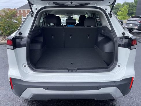Certified 2025 Volkswagen Tiguan S FWD image 34
